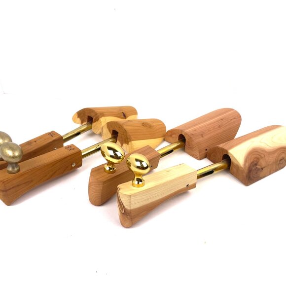 2 Pairs Men’s Cedar Wood Shoe Trees – Adjustable Spring Tension Size 8-10 - Picture 2 of 6